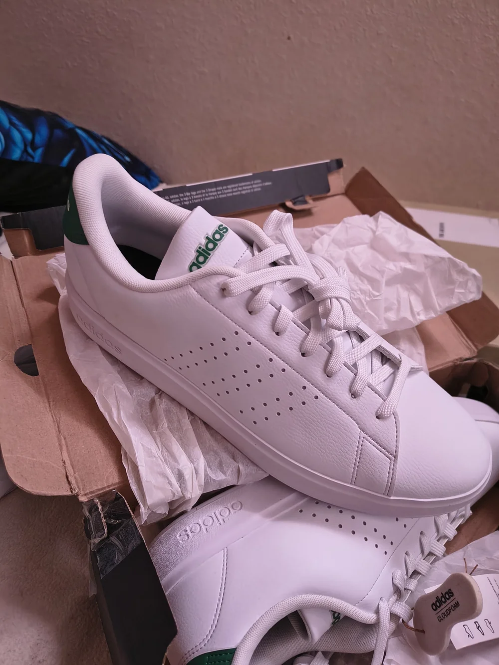 Brand New white N Green Advantage 2.0 Adidas Shoes Mens 13